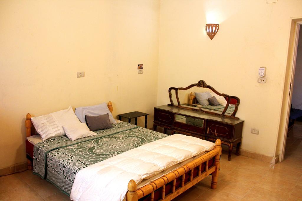 Pyramids Loft Homestay Kafret el-Gabal الغرفة الصورة