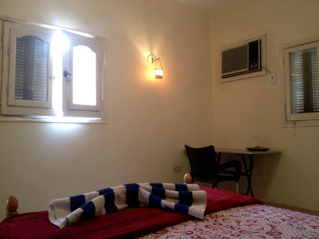 Pyramids Loft Homestay Kafret el-Gabal الغرفة الصورة